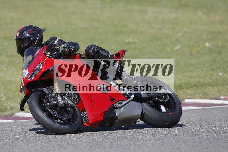 /10 20.04.2026  Pluess Moto Sport ADR/Freies Fahren/74